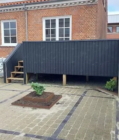 Naer Billund Med Gratis Parkering Og Terrasse Med Grill Гриннстед
